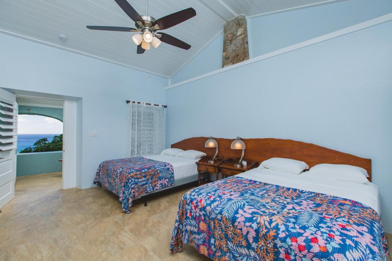 Feather Leaf Inn Frederiksted Exterior photo